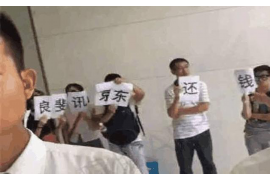 银行电话催收员的工作:职责、挑战与案例分析 银行电话催收员的工作:职责、挑战与案例分析